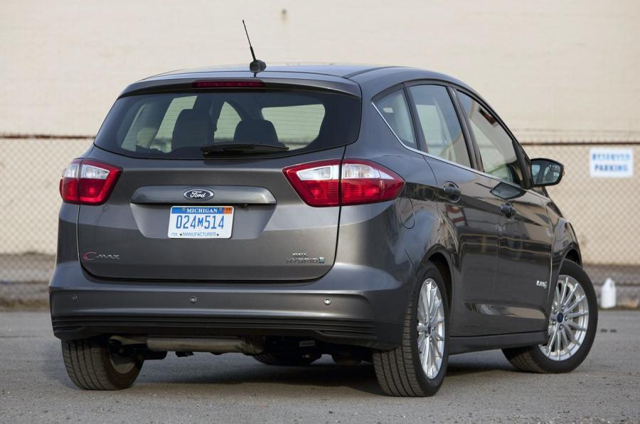  Ford C-Max Hybrid 2013 года  (фото 33 из 35)